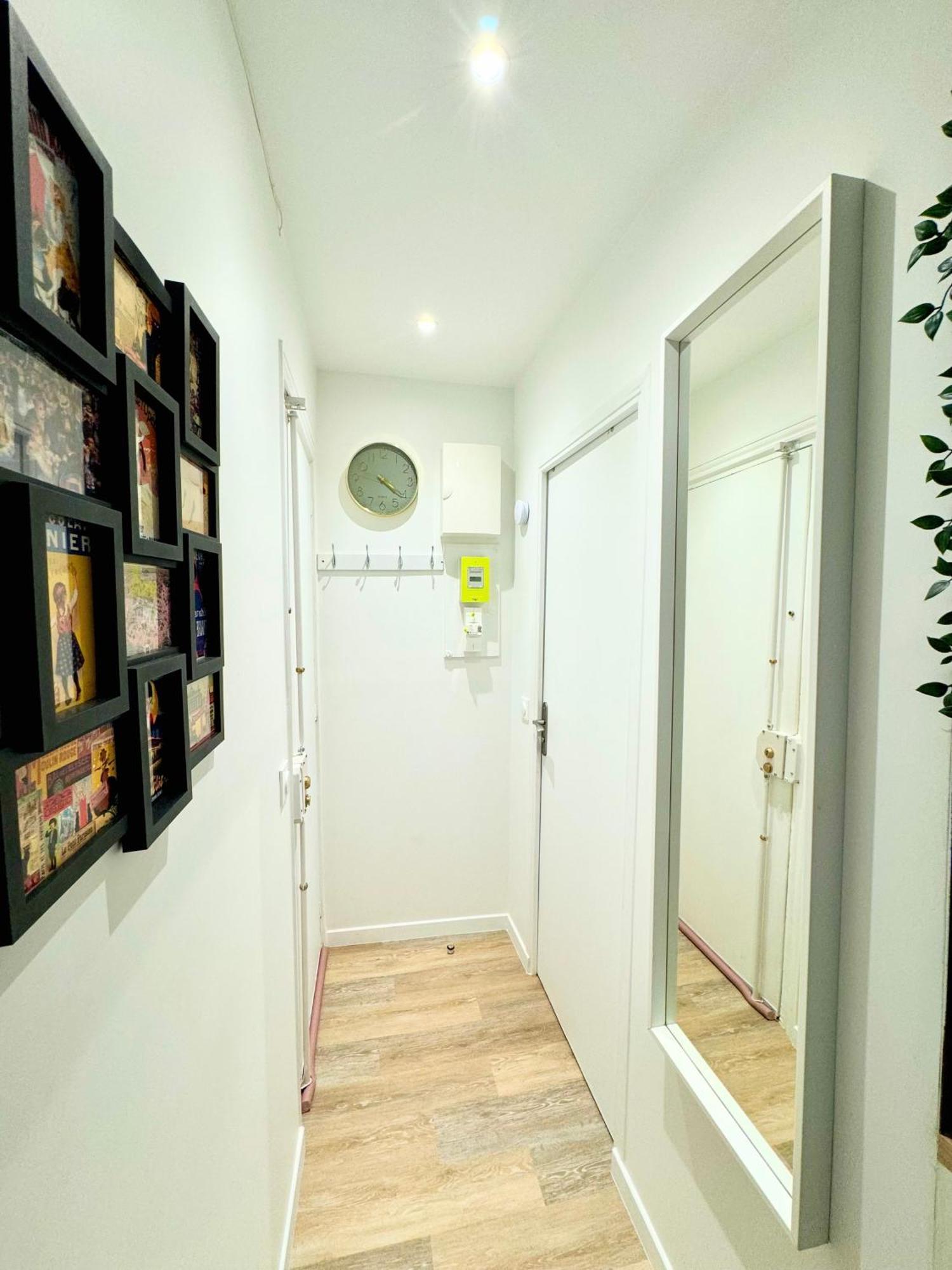 Apartment Amelie Poulain In Heart Of Montmartre Paris